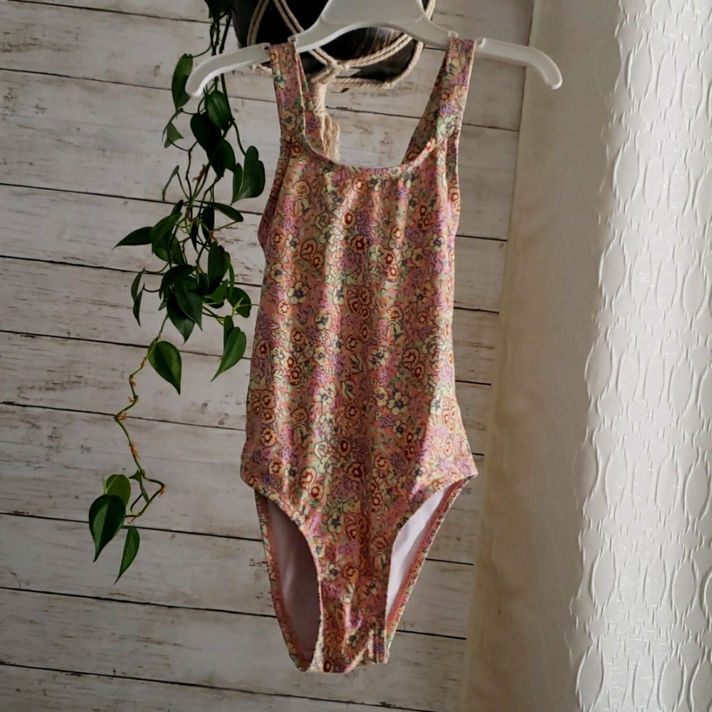 Cotton on Size 5 one piece swim wear